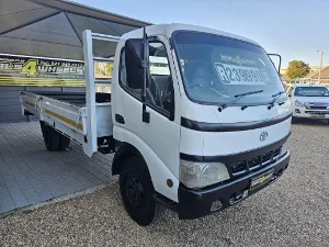 Used  2006 Toyota DYNA 6 105 3.5 TON F/C C/C