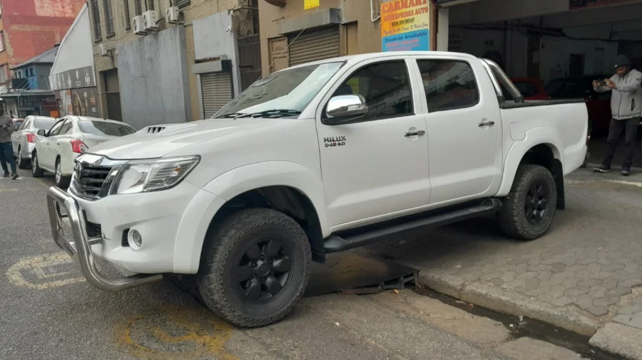 Used 2008 Toyota Hilux 3.0D-4D double cab 4x4 Raider Dakar edition auto - Carmart Auto Dealer Used 2008 Toyota Hilux 3.0D-4D double cab 4x4 Raider Dakar edition auto - Carmart Auto Dealer