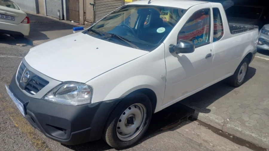 Used  2023 Nissan NP200 1.5dCi iCE - Carmart Auto Dealer