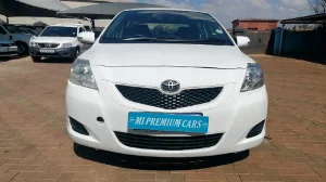 Used  2010 Toyota Yaris 1.3 auto sedan