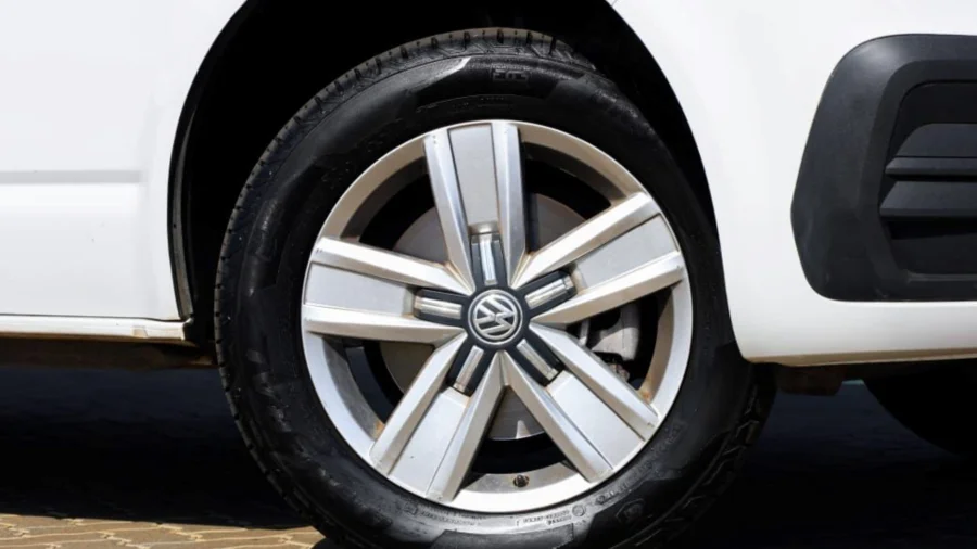 Used 2024 Volkswagen Transporter 2.0TDI Kombi SWB Trendline auto - Bidvest McCarthy VW Silver Oaks Used 2024 Volkswagen Transporter 2.0TDI Kombi SWB Trendline auto - Bidvest McCarthy VW Silver Oaks