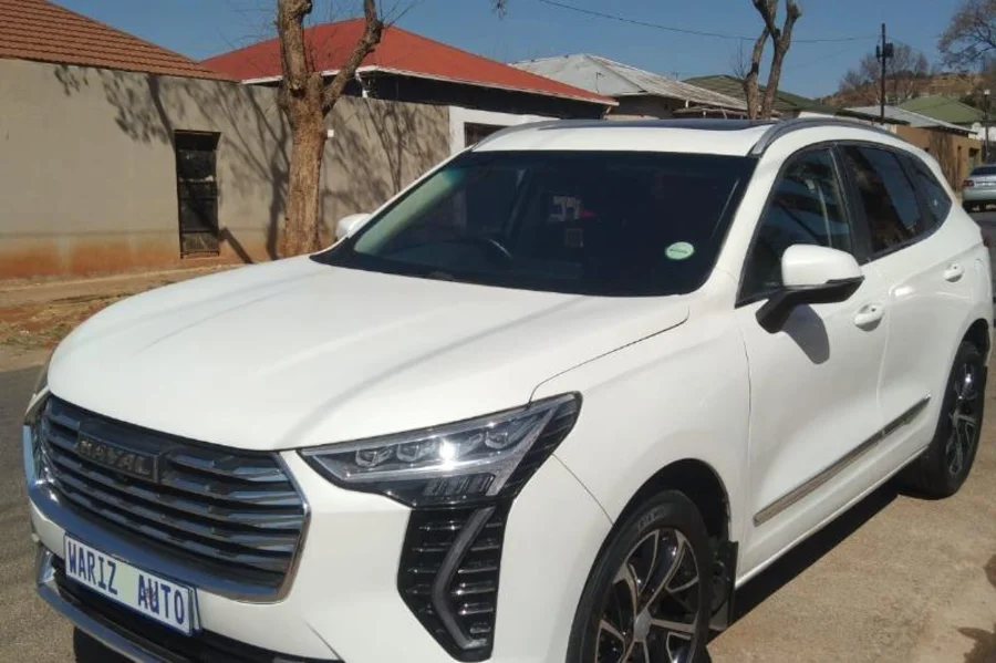 Used 2023 Haval Jolion 1.5T Luxury auto - Wariz Auto Used 2023 Haval Jolion 1.5T Luxury auto - Wariz Auto