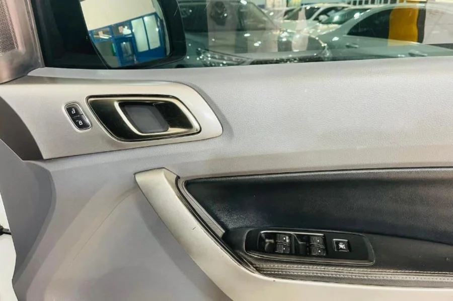 Used  2018 Ford Ranger 2.2TDCi double cab Hi-Rider XLT Fx4 - Dee Cars