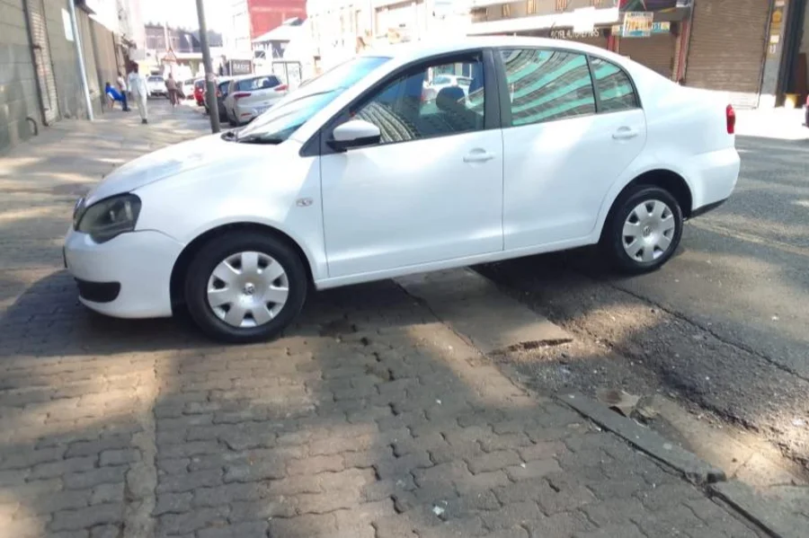 Used 2016 VW Polo sedan 1.6 Trendline - Andy Auto Used 2016 VW Polo sedan 1.6 Trendline - Andy Auto
