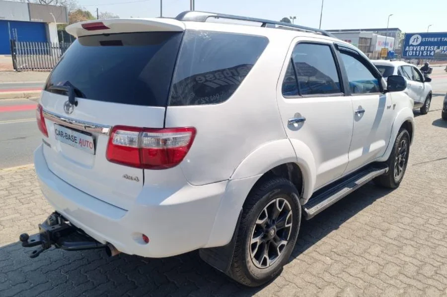Used 2011 Toyota Fortuner 3.0D-4D - Carbase Auto Used 2011 Toyota Fortuner 3.0D-4D - Carbase Auto