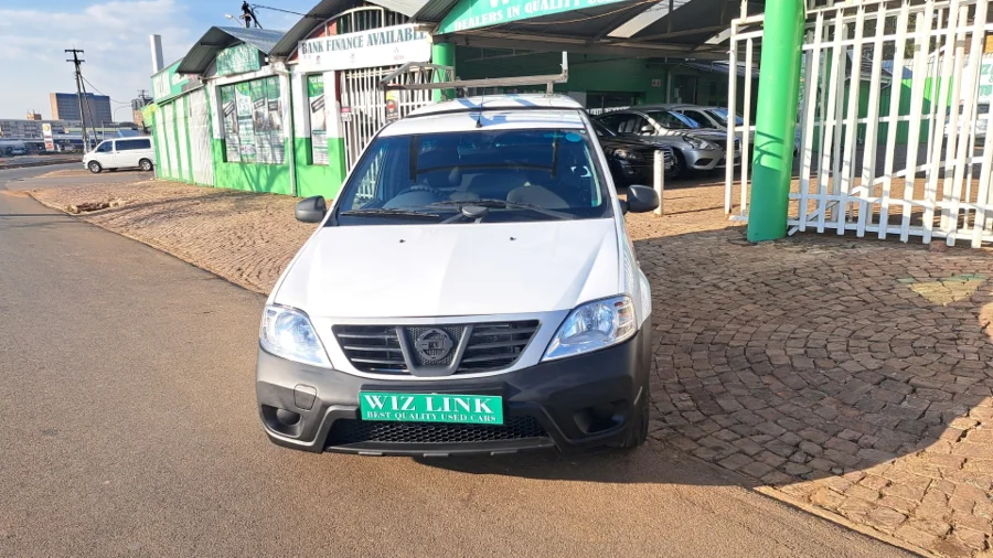 Used 2022 Nissan NP200 1.6i safety pack - Wiz Link Used 2022 Nissan NP200 1.6i safety pack - Wiz Link