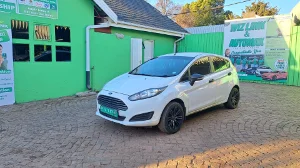 Used  2015 Ford Fiesta 5-door 1.0T Trend auto