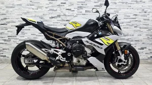2022 BMW S 1000 R