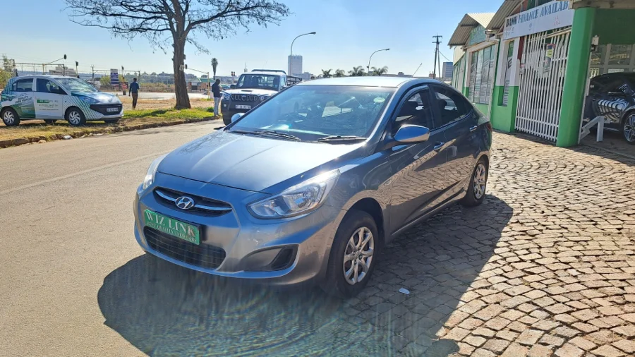 Used  2018 Hyundai Accent sedan 1.6 Glide - Wiz Link
