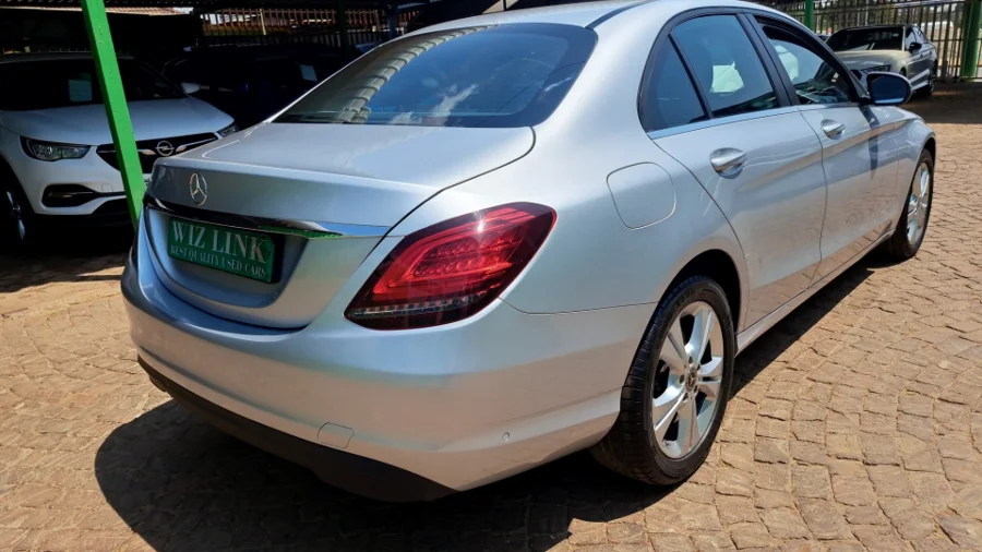 Used  2019 Mercedes Benz C-Class C200 auto - Wiz Link