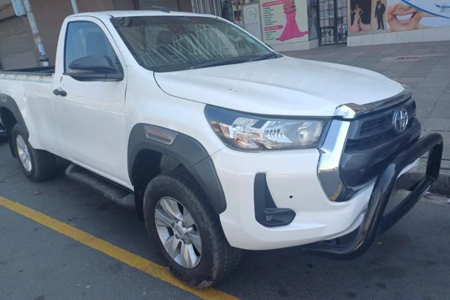 Used 2018 Toyota Hilux 2.4GD-6 single cab Raider manual - Monalisa Carz Used 2018 Toyota Hilux 2.4GD-6 single cab Raider manual - Monalisa Carz