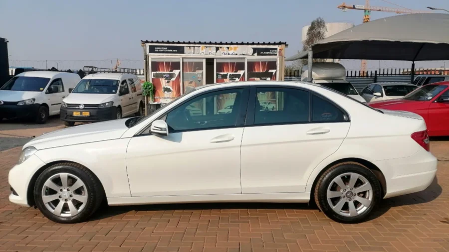 Used 2011 Mercedes Benz C-Class C180 W204 AUTO - MI Premium Cars Used 2011 Mercedes Benz C-Class C180 W204 AUTO - MI Premium Cars
