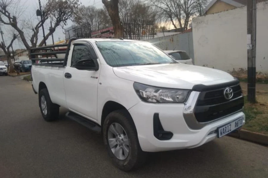 Used  2021 Toyota Hilux 2.4GD-6 single cab 4x4 Raider auto - Wariz Auto Used  2021 Toyota Hilux 2.4GD-6 single cab 4x4 Raider auto - Wariz Auto