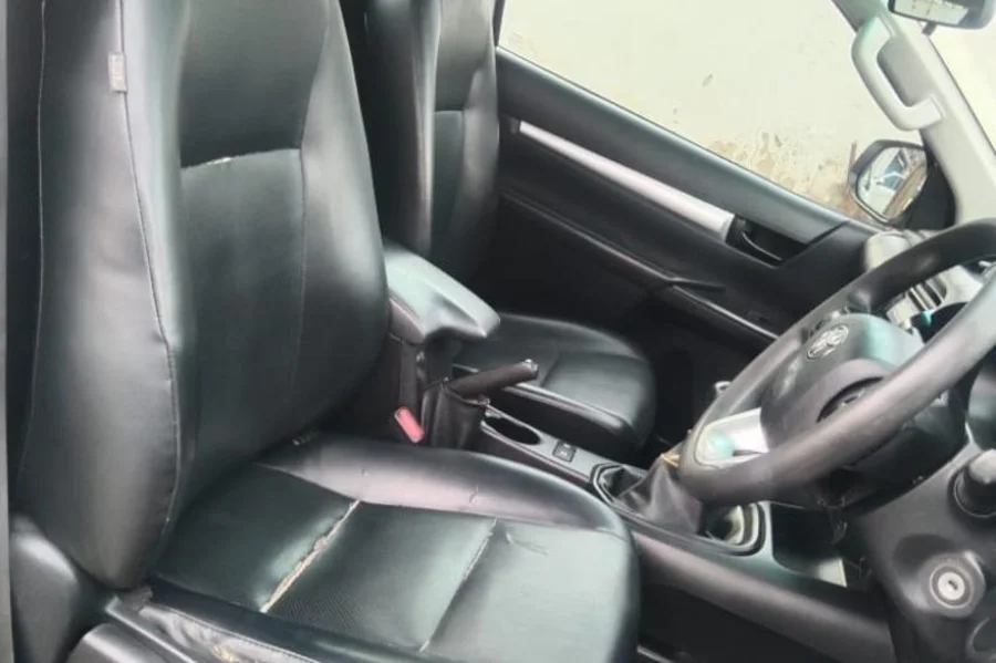 Used  2021 Toyota Hilux 2.4GD-6 single cab 4x4 Raider auto - Wariz Auto Used  2021 Toyota Hilux 2.4GD-6 single cab 4x4 Raider auto - Wariz Auto