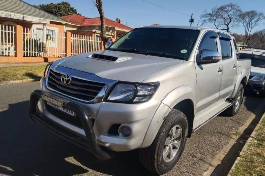 Used 2010 Toyota Hilux 3.0D-4D double cab 4x4 Raider Heritage Edition auto - Wariz Auto Used 2010 Toyota Hilux 3.0D-4D double cab 4x4 Raider Heritage Edition auto - Wariz Auto