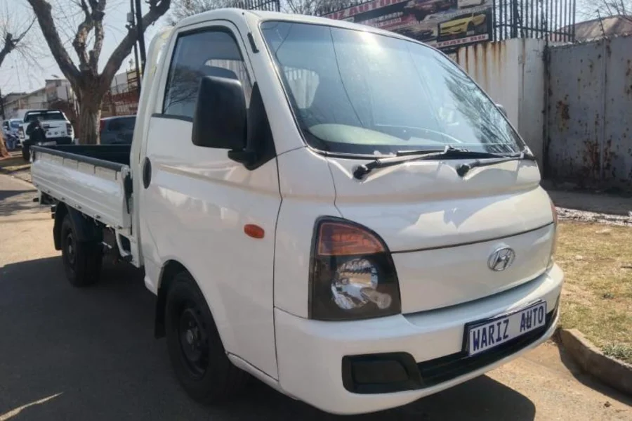 Used 2014 Hyundai H-100 Bakkie 2.5TCi tipper - Wariz Auto Used 2014 Hyundai H-100 Bakkie 2.5TCi tipper - Wariz Auto