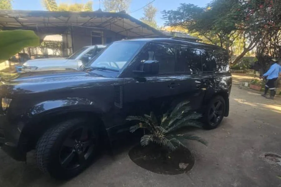 Used 2021 Land Rover Defender 110 D240 X-Dynamic SE - Khensani Imports And Exports Used 2021 Land Rover Defender 110 D240 X-Dynamic SE - Khensani Imports And Exports