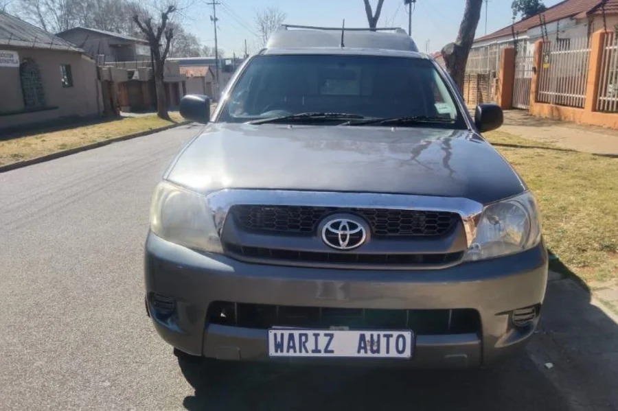 Used 2009 Toyota Hilux 2.7 Raider - Wariz Auto