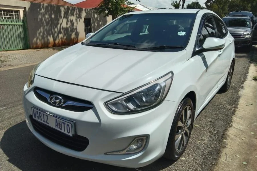 Used 2019 Hyundai Accent sedan 1.6 Fluid - Wariz Auto Used 2019 Hyundai Accent sedan 1.6 Fluid - Wariz Auto