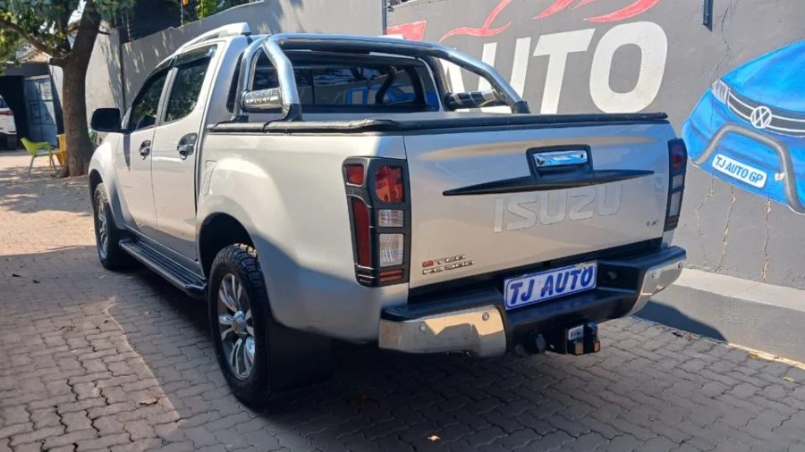 Used  2019 Isuzu KB 300D-Teq double cab LX auto - TJ Auto Car Sales