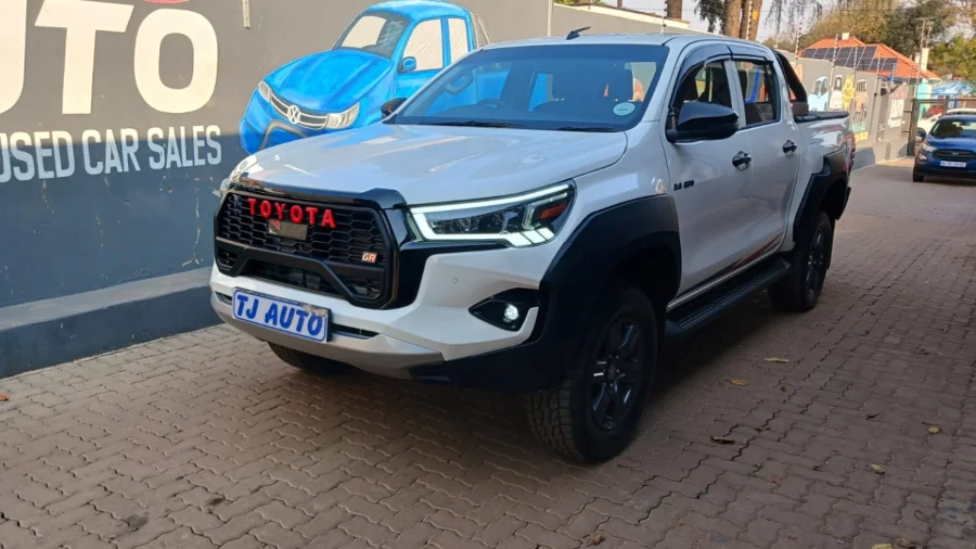 Used  2025 Toyota Hilux 2.4GD-6 double cab 4x4 Raider auto - TJ Auto Car Sales