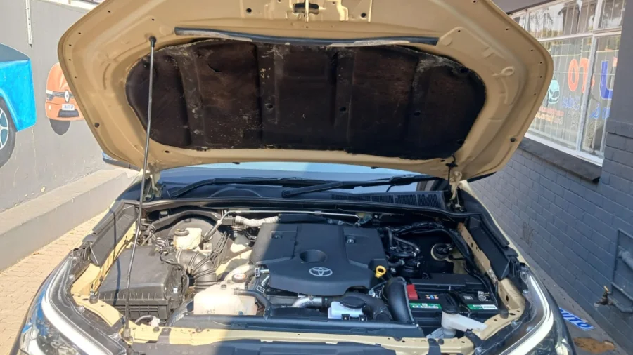 Used  2024 Toyota Hilux 2.4GD-6 double cab 4x4 Raider auto - TJ Auto Car Sales