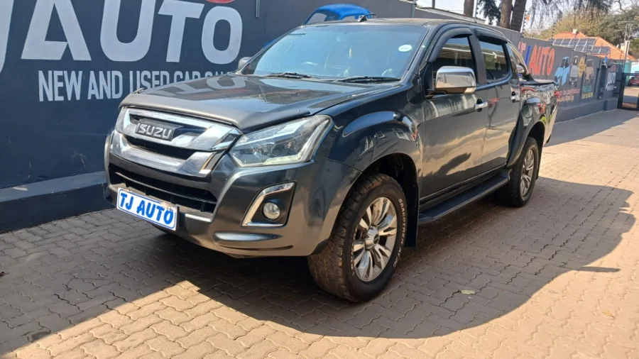 Used  2017 Isuzu KB 300D-Teq double cab LX - TJ Auto Car Sales
