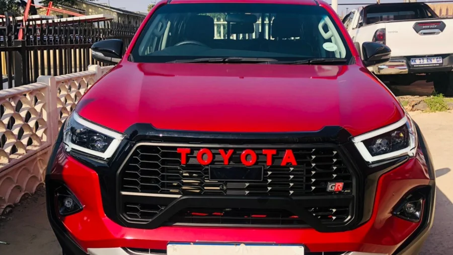 Used  2023 Toyota Hilux 2.4GD-6 double cab Raider auto - SG Cars