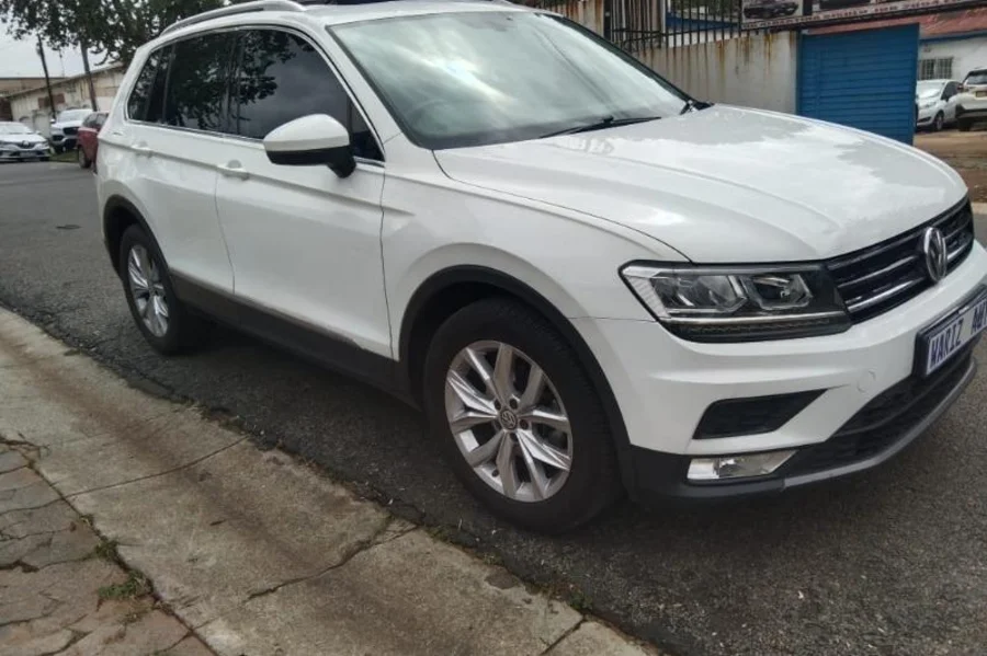 Used 2017 Volkswagen Tiguan 2.0TSI 4Motion Highline - Wariz Auto Used 2017 Volkswagen Tiguan 2.0TSI 4Motion Highline - Wariz Auto