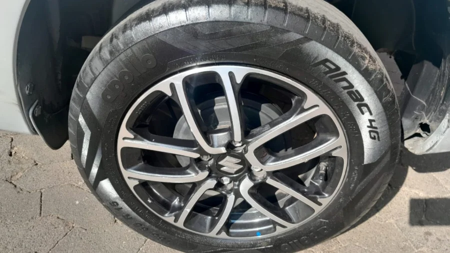 Used 2023 Suzuki Swift hatch 1.2 GL - Carmart Auto Dealer Used 2023 Suzuki Swift hatch 1.2 GL - Carmart Auto Dealer