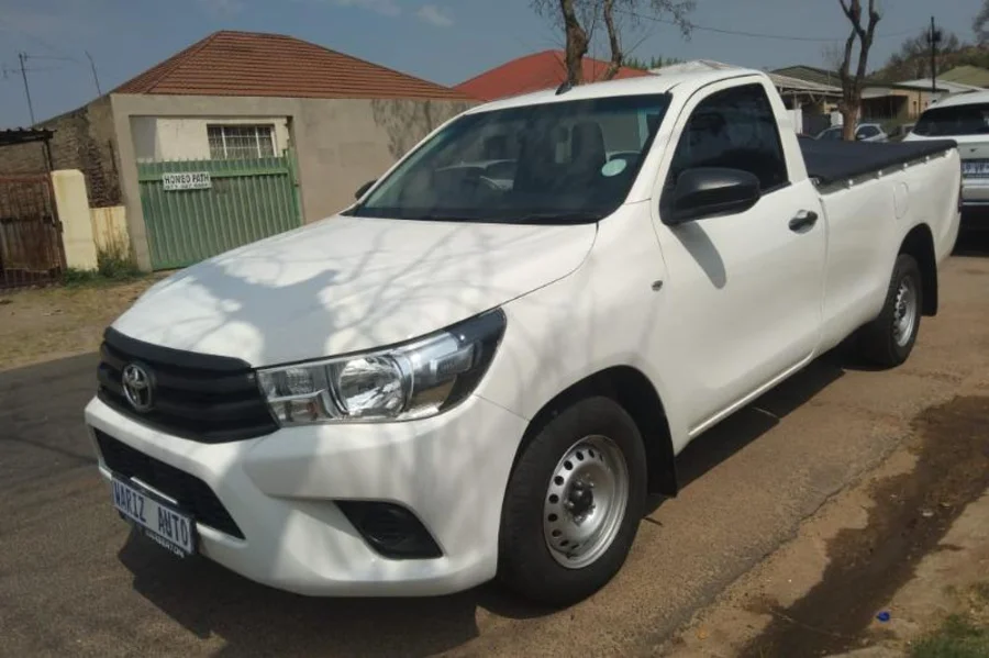 Used 2021 Toyota Hilux 2.0 - Wariz Auto Used 2021 Toyota Hilux 2.0 - Wariz Auto
