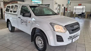 Used  2020 Isuzu D-Max Gen 6 250 single cab Fleetside safety