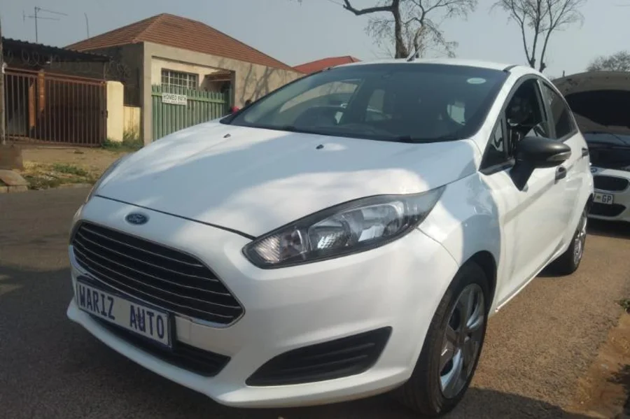 Used 2014 Ford Fiesta 5-door 1.4 Trend - Wariz Auto Used 2014 Ford Fiesta 5-door 1.4 Trend - Wariz Auto